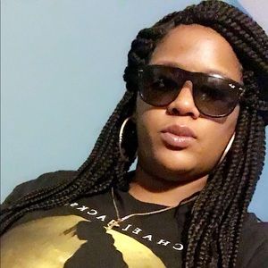 Meet your Posher, Brittany